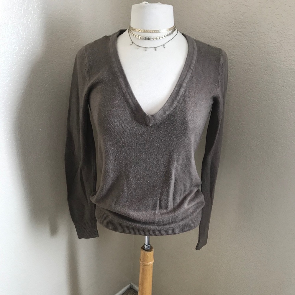 FOREVER 21 | Brown V-neck Sweater, S